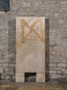 Dalle n°19. © Région Bourgogne-Franche-Comté, Inventaire du patrimoine