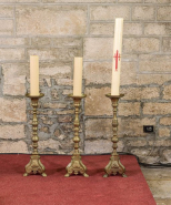 Trois porte-cierges. © Région Bourgogne-Franche-Comté, Inventaire du patrimoine