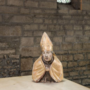 Buste-reliquaire à l'effigie d'un évêque : vue d'ensemble. © Région Bourgogne-Franche-Comté, Inventaire du patrimoine