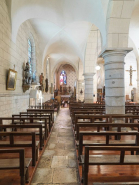 Collatéral nord : rangées de bancs. © Région Bourgogne-Franche-Comté, Inventaire du patrimoine