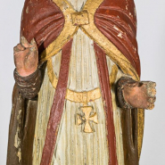 Détails : mains et ceinture. © Région Bourgogne-Franche-Comté, Inventaire du patrimoine