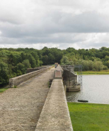 Vue rapprochée du barrage. © Région Bourgogne-Franche-Comté, Inventaire du patrimoine
