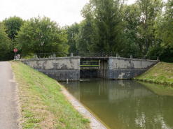 Vue d'ensemble du pont. © Région Bourgogne-Franche-Comté, Inventaire du patrimoine