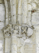 Chapiteau de la nef, entre la 3è et la 4e travée. © Région Bourgogne-Franche-Comté, Inventaire du patrimoine