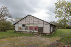 Usine de mise en bouteilles des eaux minérales © Région Bourgogne-Franche-Comté, Inventaire du patrimoine