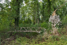 Groupe sculpté © Région Bourgogne-Franche-Comté, Inventaire du patrimoine