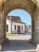 Fortification d'agglomération © Région Bourgogne-Franche-Comté, Inventaire du patrimoine