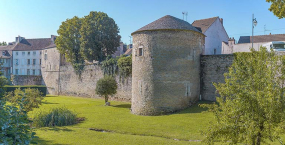 Fortification d'agglomération © Région Bourgogne-Franche-Comté, Inventaire du patrimoine