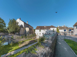 Fortification d'agglomération bastion © Région Bourgogne-Franche-Comté, Inventaire du patrimoine