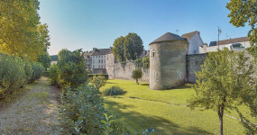 Fortification d'agglomération tour © Région Bourgogne-Franche-Comté, Inventaire du patrimoine