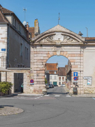 Fortification d'agglomération arsenal © Région Bourgogne-Franche-Comté, Inventaire du patrimoine