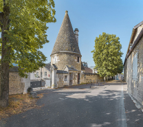 Fortification d'agglomération tour © Région Bourgogne-Franche-Comté, Inventaire du patrimoine