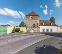 Fortification d'agglomération © Région Bourgogne-Franche-Comté, Inventaire du patrimoine