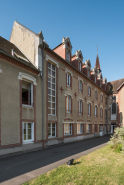 Séminaire foyer édifice hospitalier - d'assistance ou de protection sociale baie © Région Bourgogne-Franche-Comté, Inventaire du patrimoine