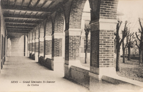 Séminaire baie galerie ouverte garde-corps jardin © Région Bourgogne-Franche-Comté, Inventaire du patrimoine