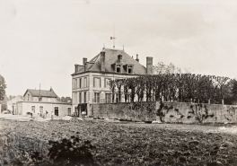 Séminaire baie chapelle parc maison campanile © Région Bourgogne-Franche-Comté, Inventaire du patrimoine