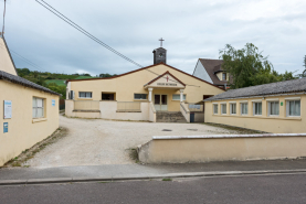 Édifice religieux chrétien atelier de menuiserie garage hangar industriel campanile © Région Bourgogne-Franche-Comté, Inventaire du patrimoine