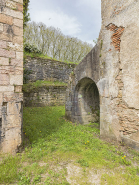 Fortification d'agglomération château fort © Région Bourgogne-Franche-Comté, Inventaire du patrimoine