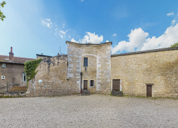 Fortification d'agglomération tour © Région Bourgogne-Franche-Comté, Inventaire du patrimoine