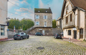 Fortification d'agglomération tour © Région Bourgogne-Franche-Comté, Inventaire du patrimoine