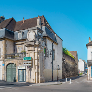 Fortification d'agglomération porte de ville © Région Bourgogne-Franche-Comté, Inventaire du patrimoine