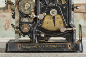 Machine à imprimer par pochoir © Région Bourgogne-Franche-Comté, Inventaire du patrimoine