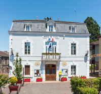 Halle mairie tribunal salle de spectacle © Région Bourgogne-Franche-Comté, Inventaire du patrimoine