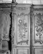 Détail : mur droit, chutes d'objets du culte. © Région Bourgogne-Franche-Comté, Inventaire du patrimoine
