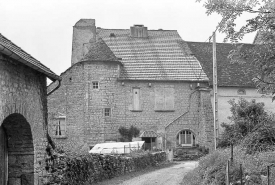 Maison avec tour d'angle située rue de la Roche. © Région Bourgogne-Franche-Comté, Inventaire du patrimoine