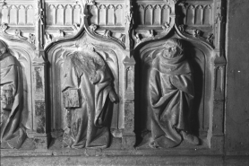 Détail d'une face du tombeau. © Région Bourgogne-Franche-Comté, Inventaire du patrimoine