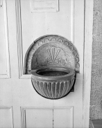 Bénitier de gauche. © Région Bourgogne-Franche-Comté, Inventaire du patrimoine