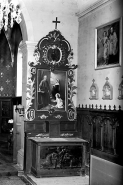Autel droit : vue d'ensemble avec son autel-retable et tableau. © Région Bourgogne-Franche-Comté, Inventaire du patrimoine
