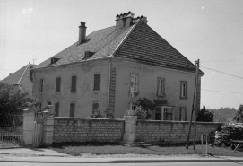 Façades antérieure et latérale gauche. © Région Bourgogne-Franche-Comté, Inventaire du patrimoine