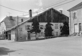 Façades antérieure et latérale droite. © Région Bourgogne-Franche-Comté, Inventaire du patrimoine