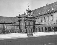 Détail du portail. Vue en perspective. © Région Bourgogne-Franche-Comté, Inventaire du patrimoine