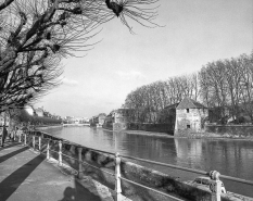 Les quais et le bastion. © Région Bourgogne-Franche-Comté, Inventaire du patrimoine