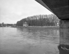 Quai Vauban vu depuis le quai Veil Picard. © Région Bourgogne-Franche-Comté, Inventaire du patrimoine