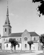 Façade sud en 1975. © Région Bourgogne-Franche-Comté, Inventaire du patrimoine