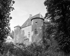 Façade postérieure de la maison-forte. © Région Bourgogne-Franche-Comté, Inventaire du patrimoine
