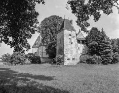 Vue de la tour. © Région Bourgogne-Franche-Comté, Inventaire du patrimoine