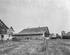 Ferme située au lieu-dit La Motte, cadastrée A2 187-188 : vue d'ensemble. © Région Bourgogne-Franche-Comté, Inventaire du patrimoine