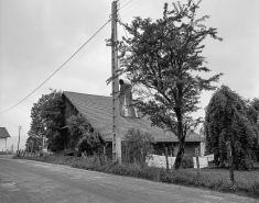 Vue d'ensemble depuis la route. © Région Bourgogne-Franche-Comté, Inventaire du patrimoine