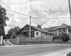 Vue d'ensemble depuis la rue. © Région Bourgogne-Franche-Comté, Inventaire du patrimoine