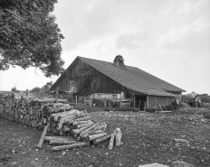 Façades antérieure et latérale droite. © Région Bourgogne-Franche-Comté, Inventaire du patrimoine