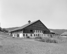 Façades postérieure et latérale droite. © Région Bourgogne-Franche-Comté, Inventaire du patrimoine