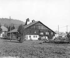 Façades antérieure et latérale gauche. © Région Bourgogne-Franche-Comté, Inventaire du patrimoine