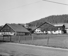 Vue de trois quarts, depuis l'est. © Région Bourgogne-Franche-Comté, Inventaire du patrimoine