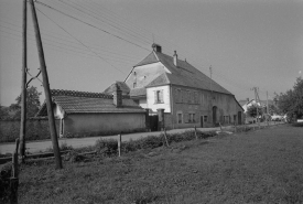 Vue d'ensemble depuis la rue. © Région Bourgogne-Franche-Comté, Inventaire du patrimoine