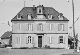 Façade antérieure : vue rapprochée. © Région Bourgogne-Franche-Comté, Inventaire du patrimoine