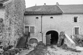 Ferme cadastrée AD 324 : façade antérieure. © Région Bourgogne-Franche-Comté, Inventaire du patrimoine